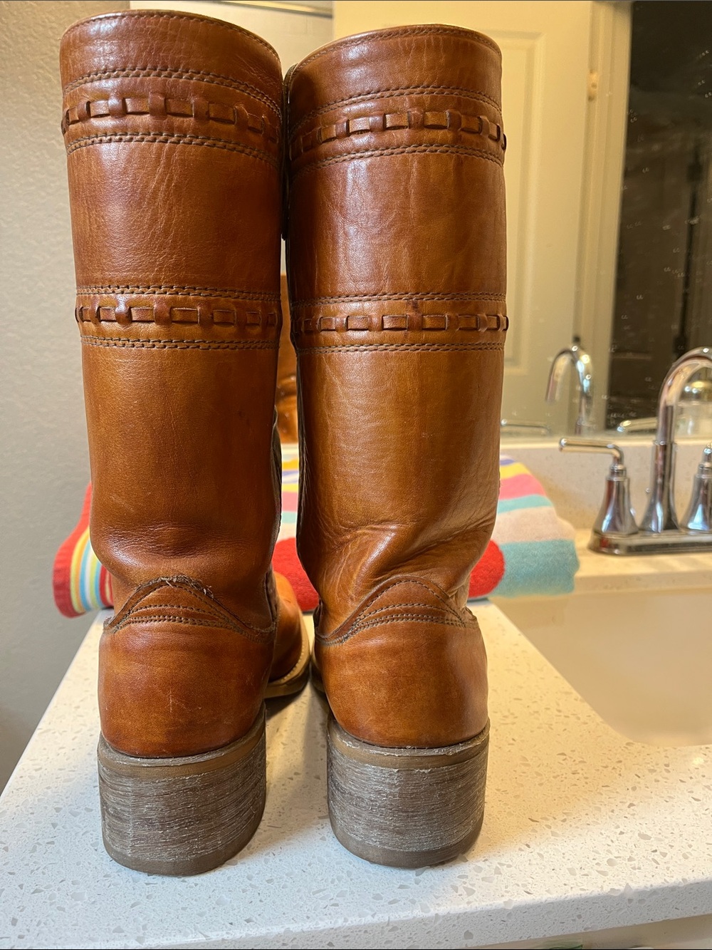Women’s Tall Leather Heeled Frye campus “like “boots - Picture 5 of 9